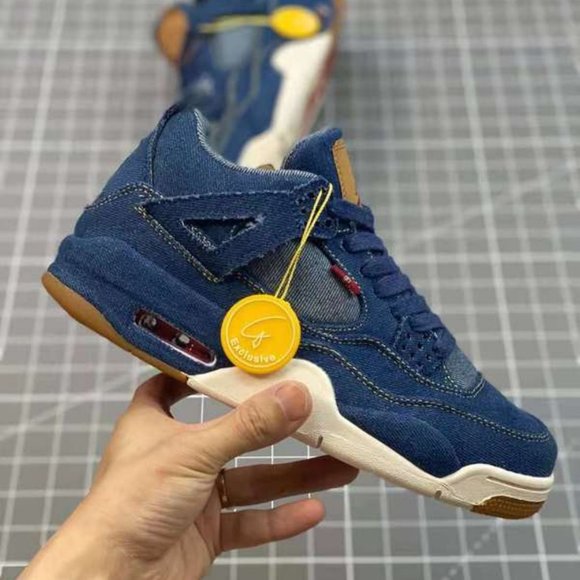 AIR JORDAN 4 RETRO NRG Levi\'s